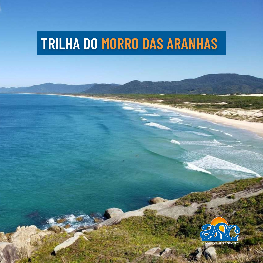 Ei, amantes do surf e da natureza! Hoje vamos compartilhar algumas dicas para um dos passeios mais incríveis da ilha da magia - a trilha que liga o Costão do Santinho à praia do Moçambique🚶🏞 1⃣INÍCIO DA TRILHA: Comece na praia do Santinho, onde o resort Costão do Santinho disponibiliza infraestrutura com decks e placas informativas sobre as inscrições rupestres da região e a história do homem do sambaqui, populações que habitaram a ilha de Santa Catarina há milhares de anos 2⃣SUBIDA AO TOPO DO MORRO: Suba ao topo do morro à direita, com cuidado nos penhascos e trechos molhados. 🌴 3⃣RETORNO PELA PRAIA DO MOÇAMBIQUE: A volta é pela bela praia do Moçambique. Perto do costão, você encontrará um acesso às dunas e ao Caminho da Lomba do Ingá. Essa trilha passa pelas dunas fixas da região, terminando nos fundos do Costão do Santinho. 🏝 Embora a subida possa cansar um pouco, a trilha é acessível a todos, sem dificuldades maiores. Então, amarre seus tênis, pegue sua garrafa de água e venha explorar essa maravilha natural de Floripa! 🥾🎒🧢 E depois de uma boa caminhada, nada melhor do que uma sessão de surf para fechar o dia, certo? 🏄🤙 Lembre-se de sempre respeitar a natureza e levar seu lixo de volta com você. Assim, mantemos nossas praias limpas e preservamos a beleza da nossa ilha. 🌍❤ #asc #floripa #trilhas #natureza